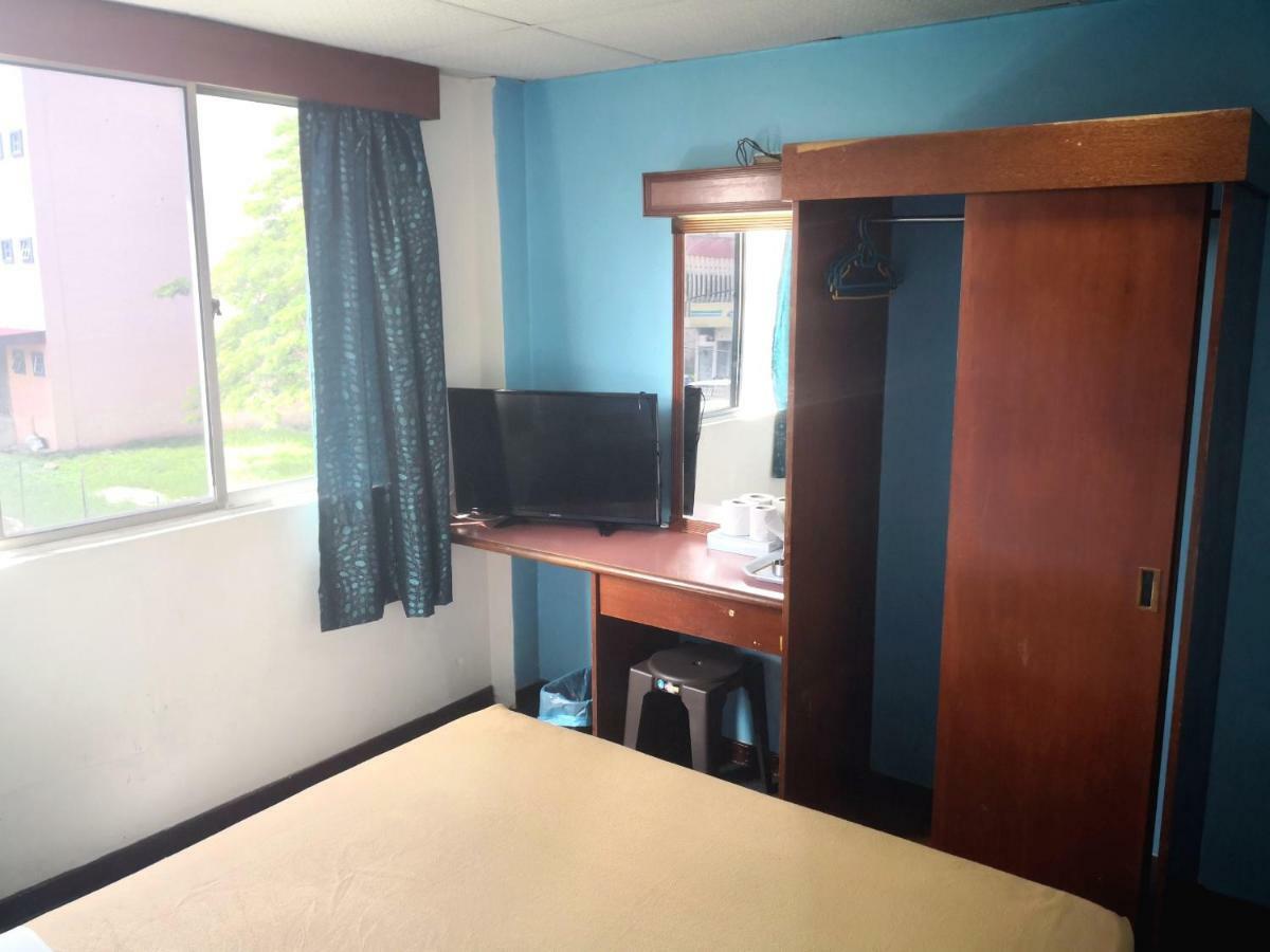 Hotel Seri Kota Satu Kota Tinggi Extérieur photo